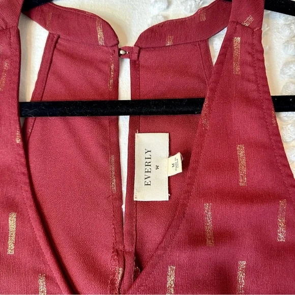 Everly Red & Gold V-neck Tank Top, Size: M - Picture 3 of 6